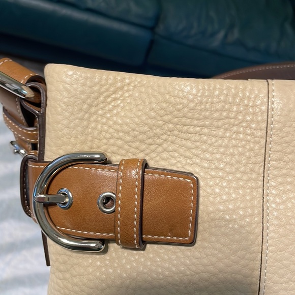 COACH tan and brown leather handbag. EUC - Picture 13 of 15